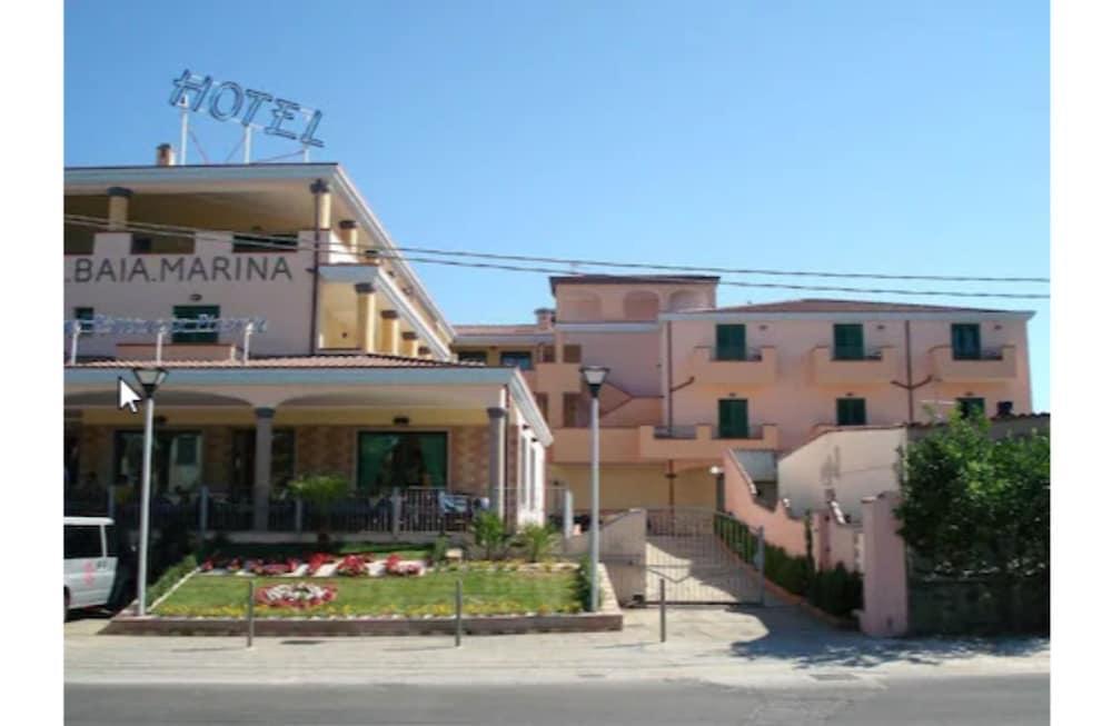 Hotel Baia Marina Orosei Buitenkant foto