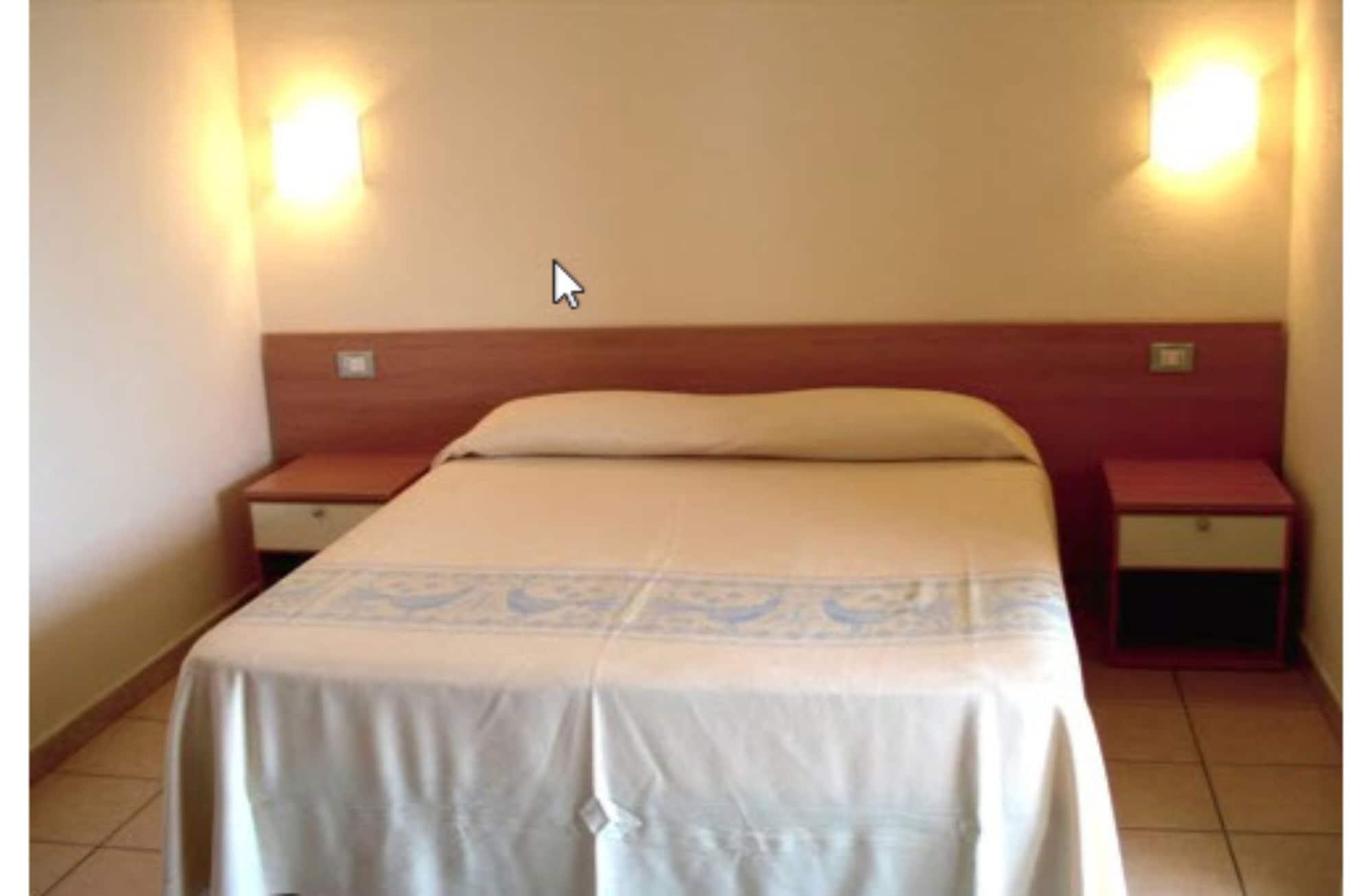 Hotel Baia Marina Orosei Buitenkant foto