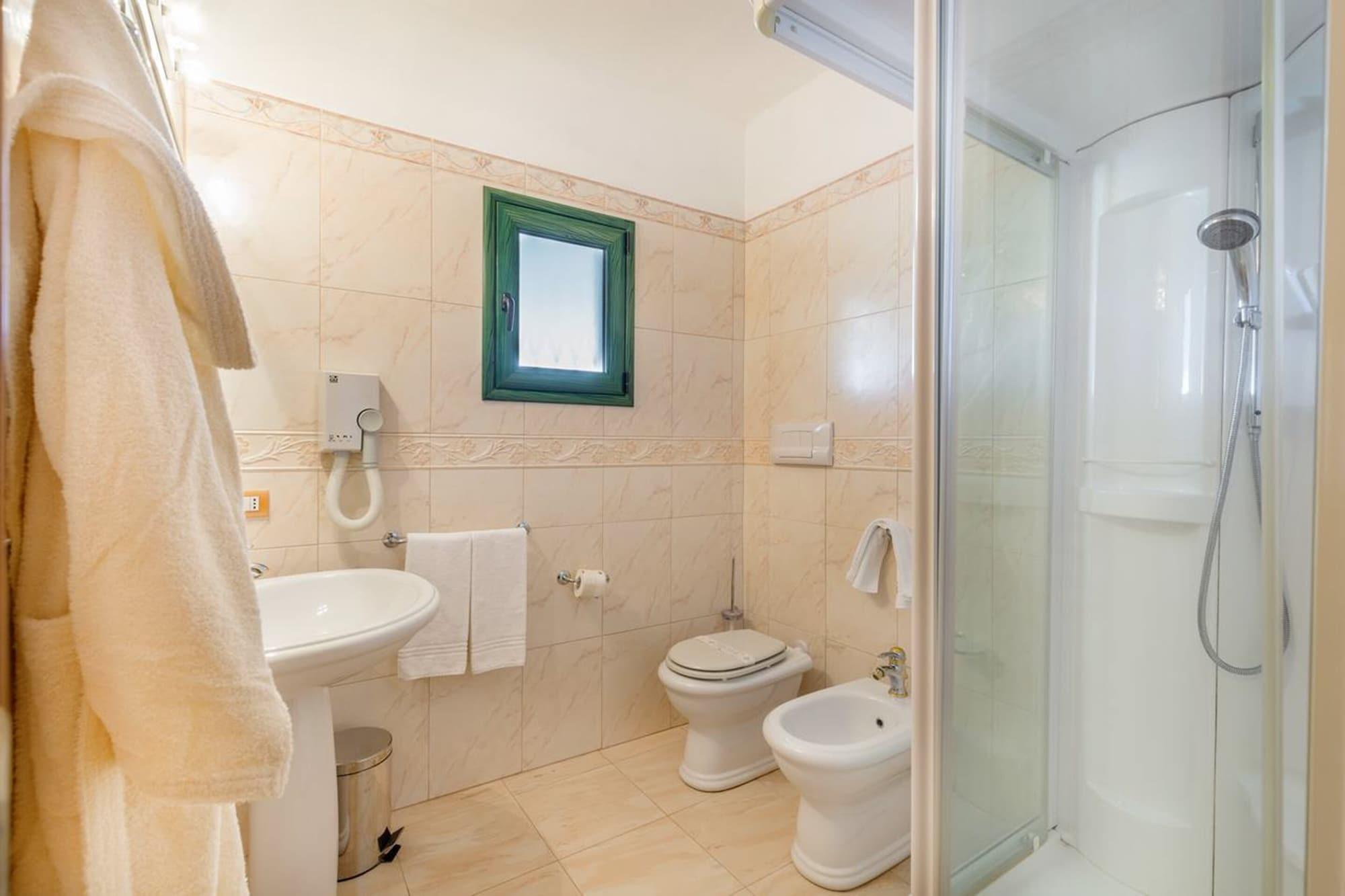 Hotel Baia Marina Orosei Buitenkant foto