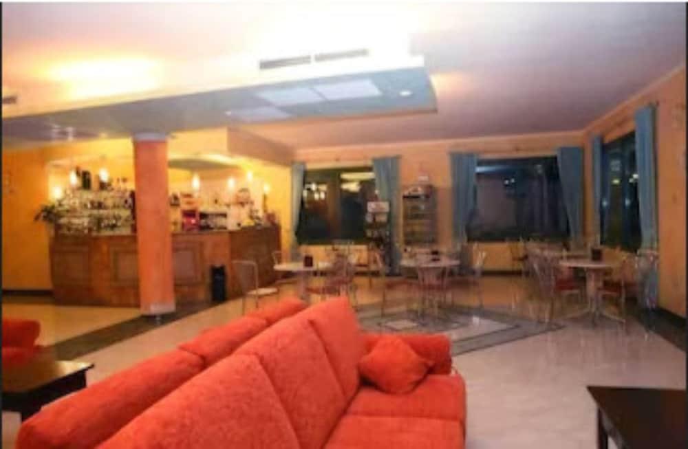 Hotel Baia Marina Orosei Buitenkant foto