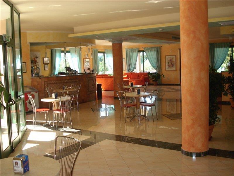 Hotel Baia Marina Orosei Buitenkant foto
