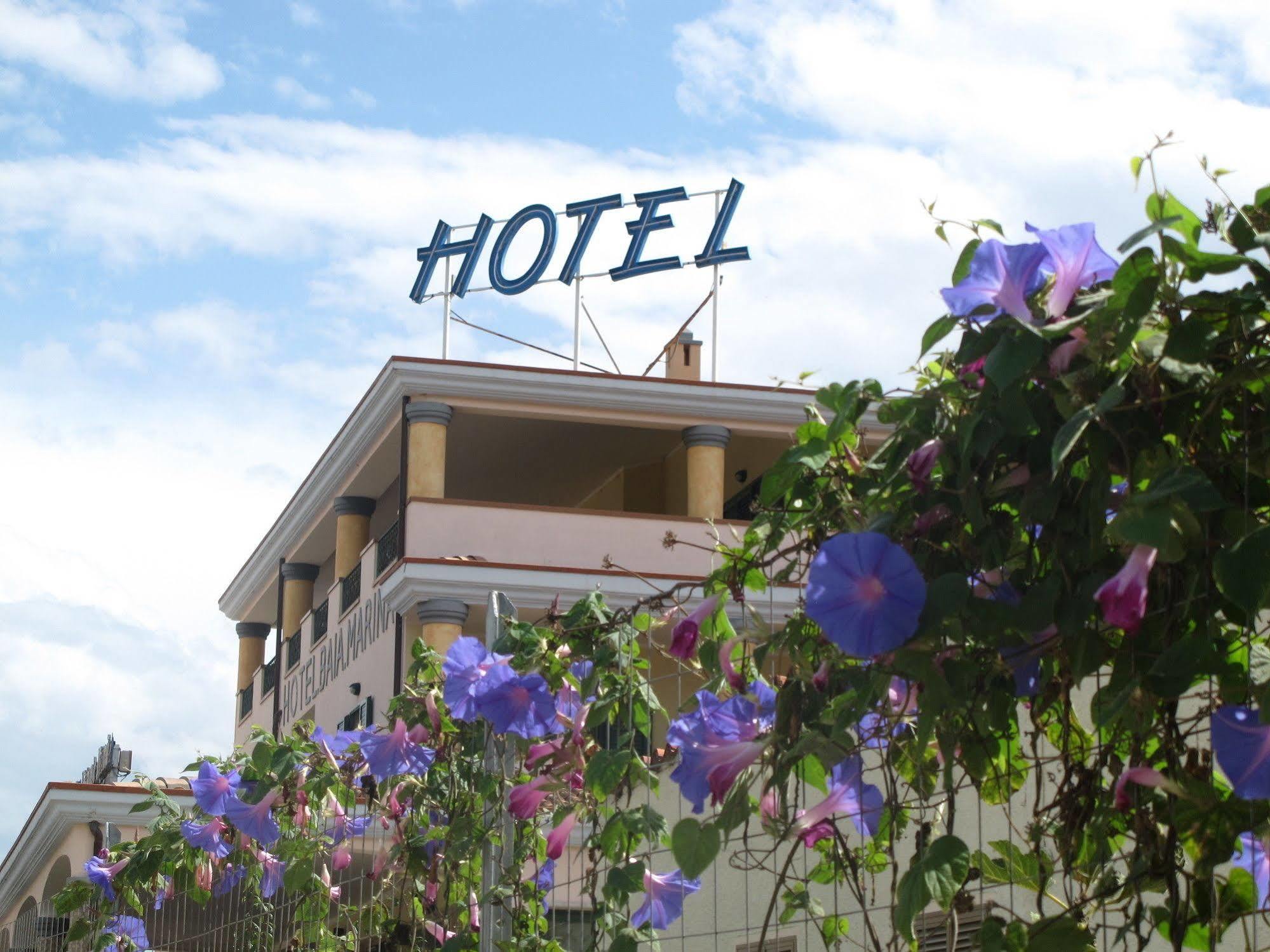 Hotel Baia Marina Orosei Buitenkant foto
